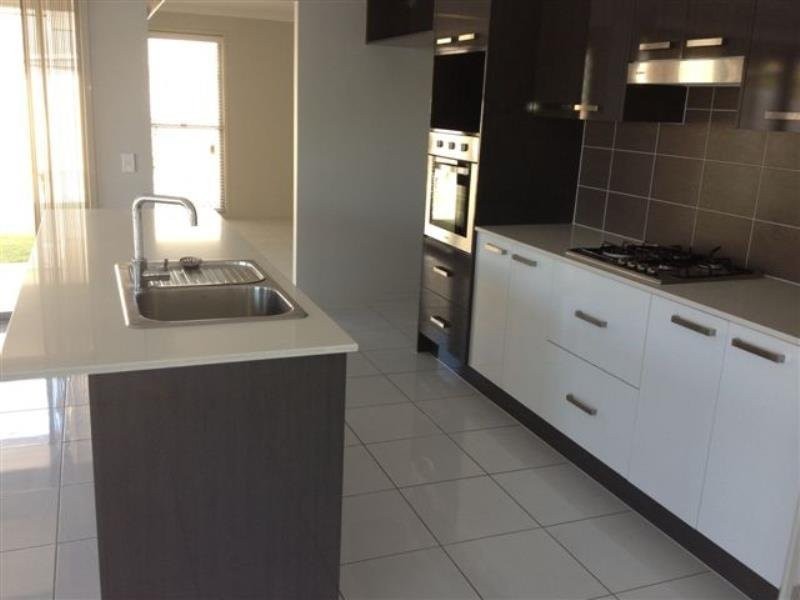 2 Corella Crescent, Warner QLD 4500