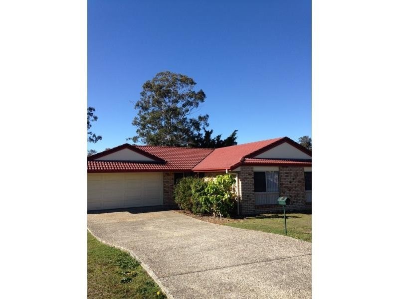 10 Schafer Court, Edens Landing QLD 4207