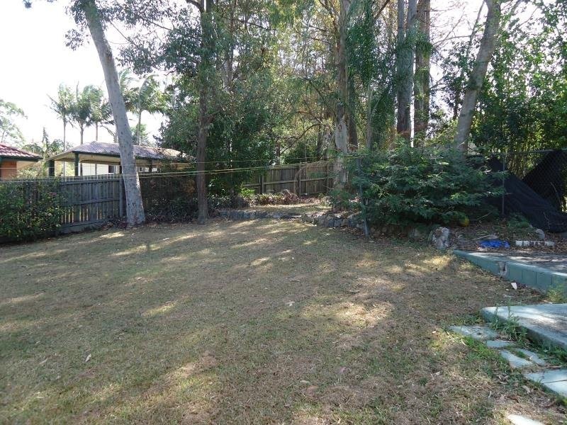 60 Woodlands Drive, Rochedale South QLD 4123