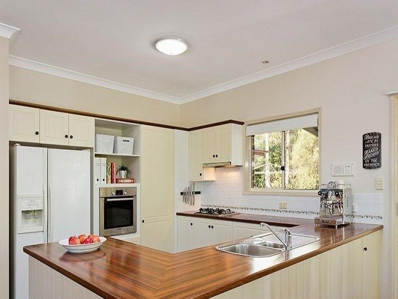 7 Hoare Court, Bunya QLD 4055
