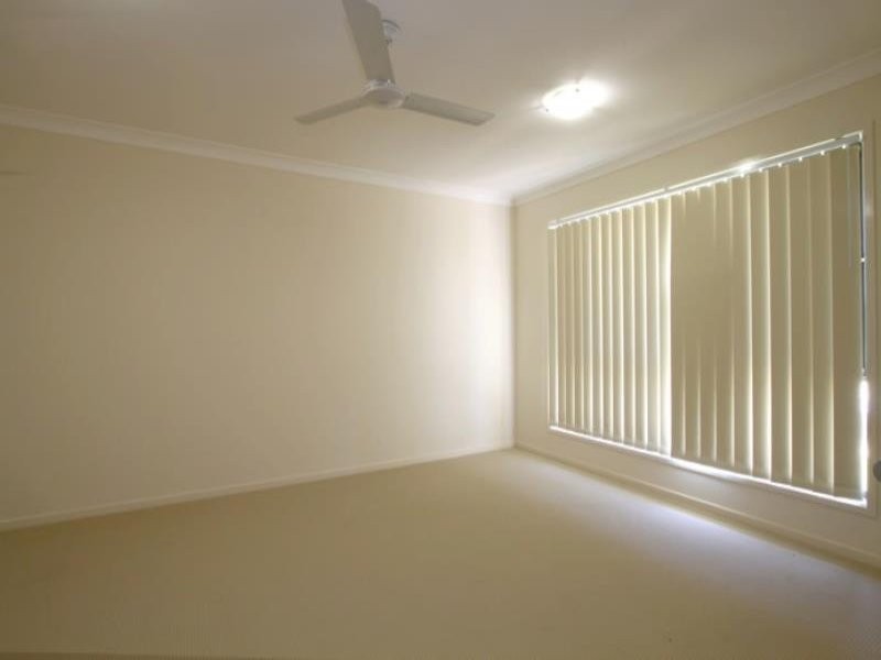 13 Toby Close, Kallangur QLD 4503