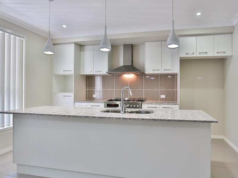 58 Somerset Drive, Carseldine QLD 4034