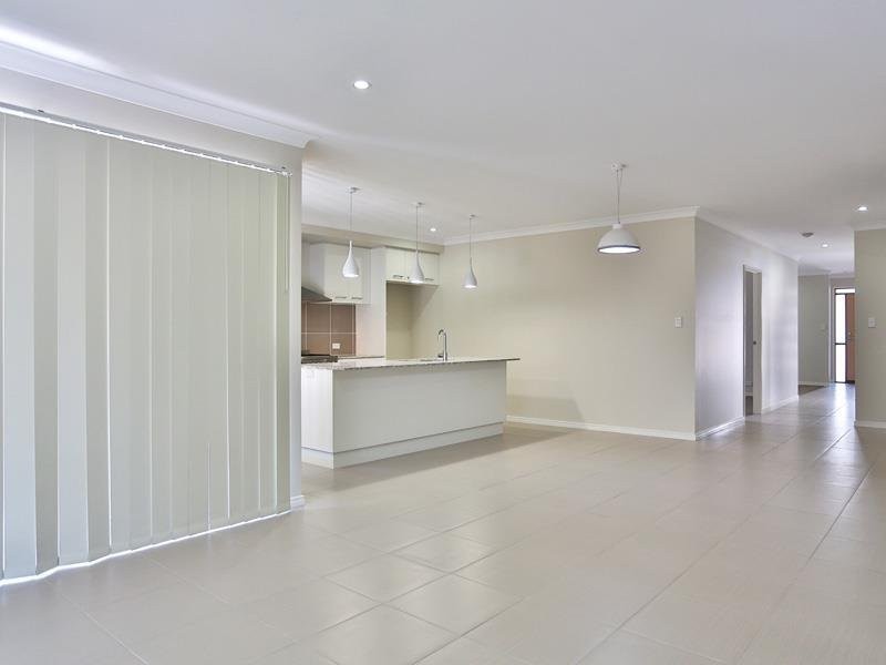 58 Somerset Drive, Carseldine QLD 4034