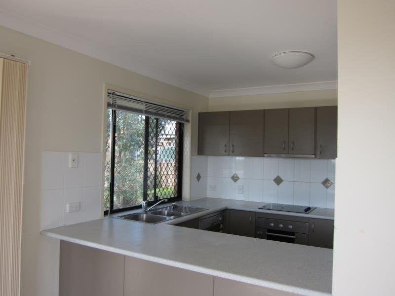 28 Flower Place, Richlands QLD 4077