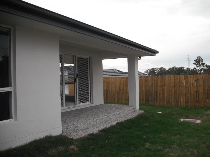 50 hume circuit, Warner QLD 4500