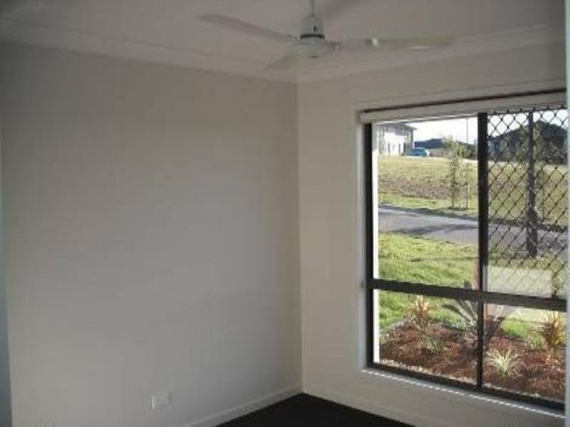 50 hume circuit, Warner QLD 4500