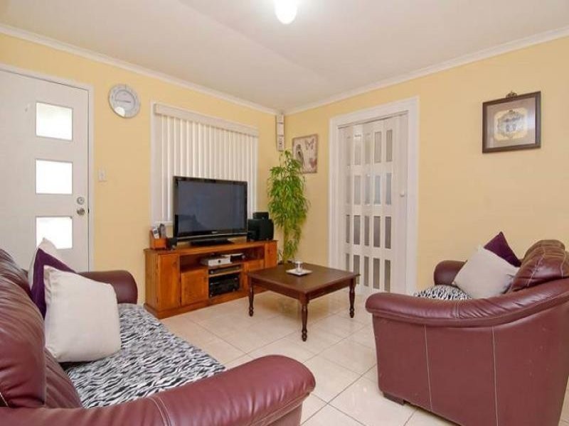 17 Peppermint Street, Crestmead QLD 4132