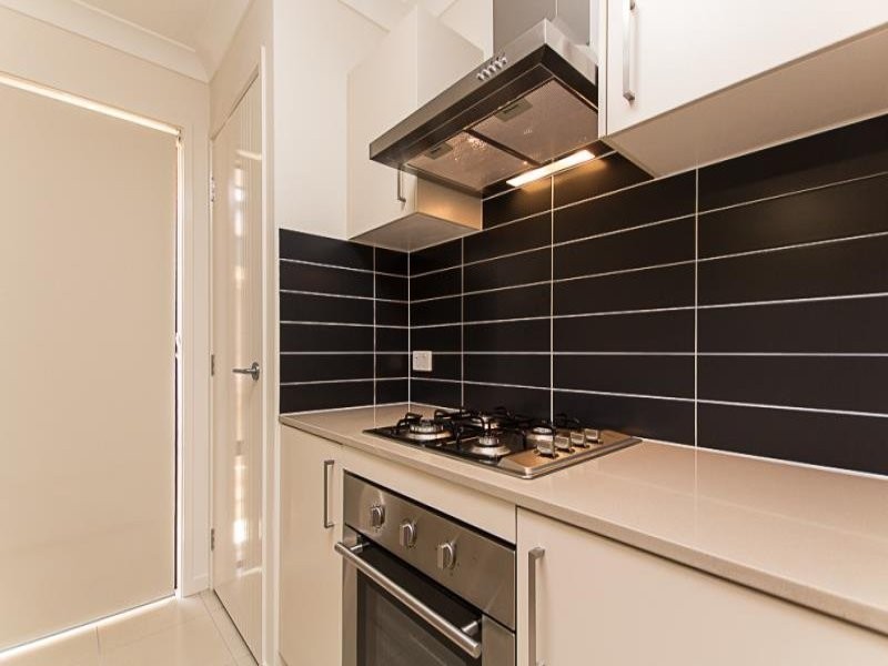 15 Combs Street, Yarrabilba QLD 4207