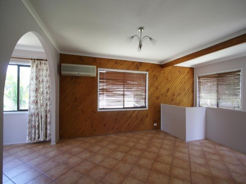 9 Waters Street, Waterford West QLD 4133