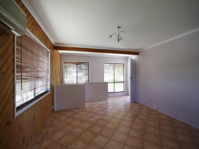 9 Waters Street, Waterford West QLD 4133