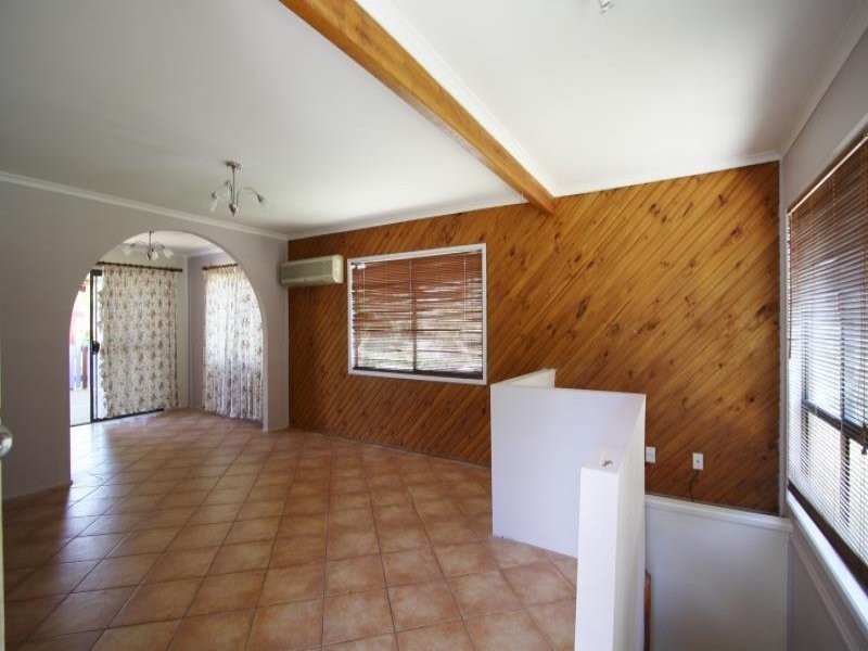 9 Waters Street, Waterford West QLD 4133