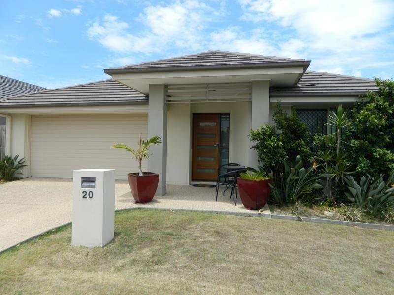 20 Riviera Crescent, North Lakes QLD 4509