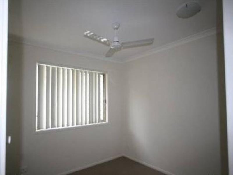 20 Riviera Crescent, North Lakes QLD 4509