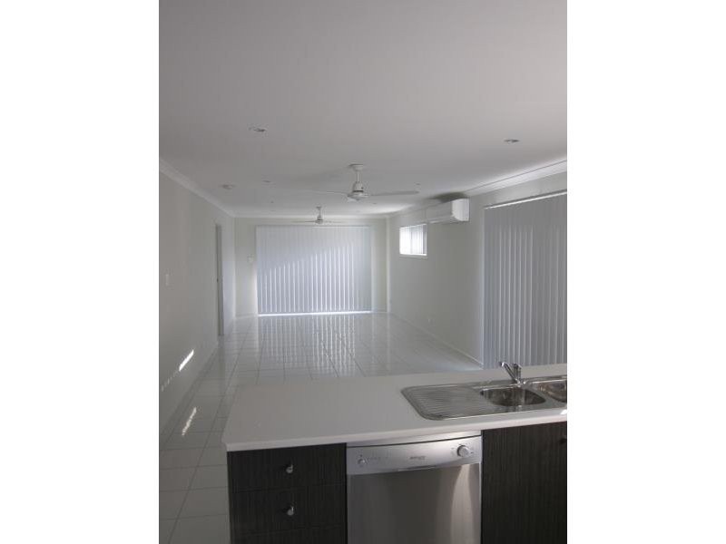 39 Burdekin Circuit, Warner QLD 4500