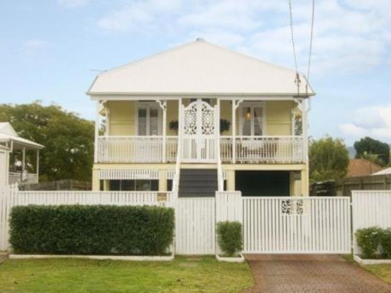 10 Thorpe Street, Wooloowin QLD 4030