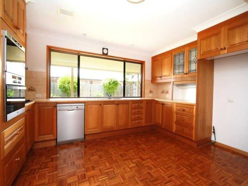 5 Baxton Place, Shailer Park QLD 4128