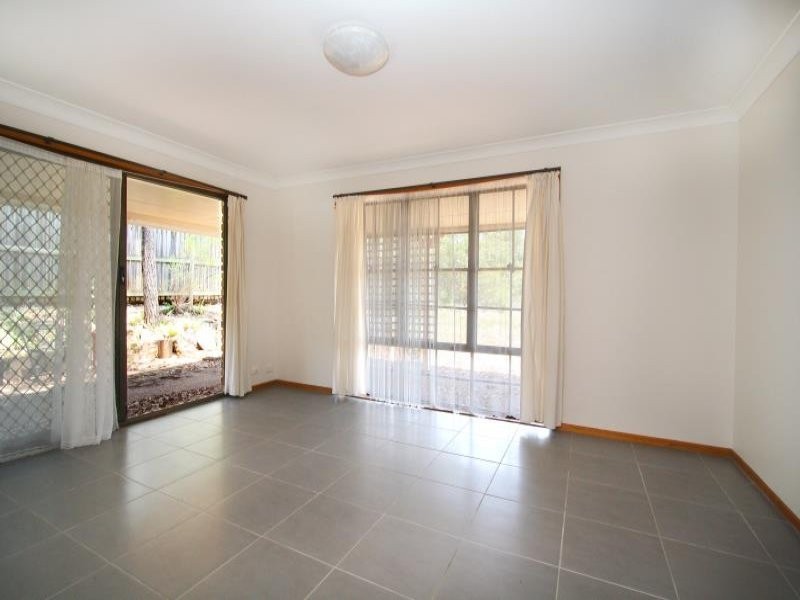 5 Baxton Place, Shailer Park QLD 4128