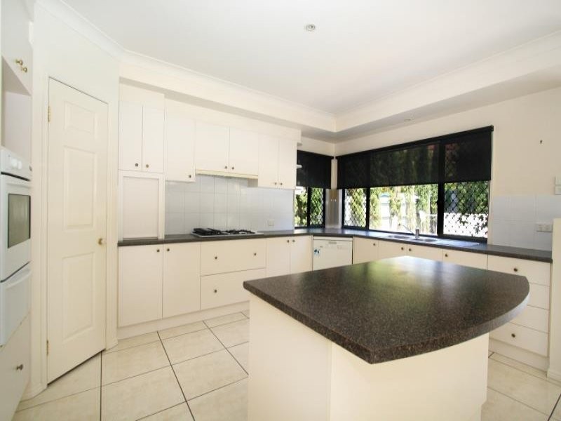 20 Lochside Drive, North Lakes QLD 4509