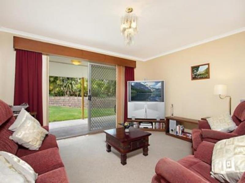 18 Donna Avenue, Rochedale South QLD 4123