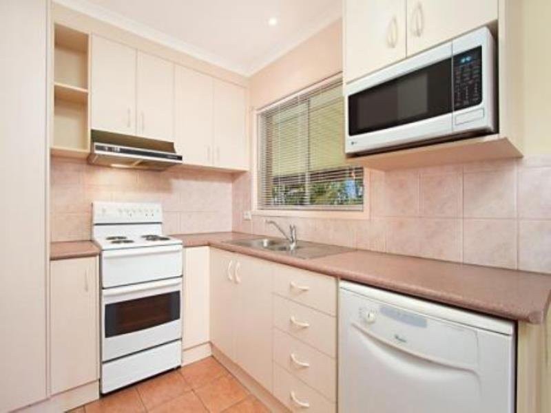 18 Donna Avenue, Rochedale South QLD 4123