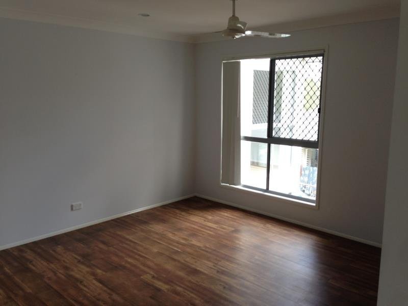 6 Bushlark Place, Goodna QLD 4300