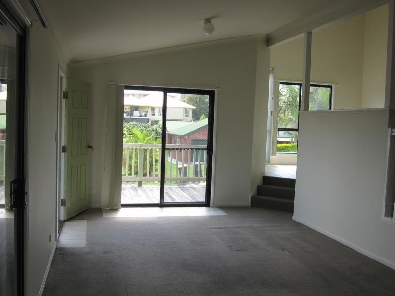 5 Desbet Street, The Gap QLD 4061