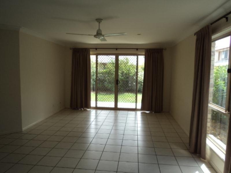 5 Fernwood Place, Taigum QLD 4018