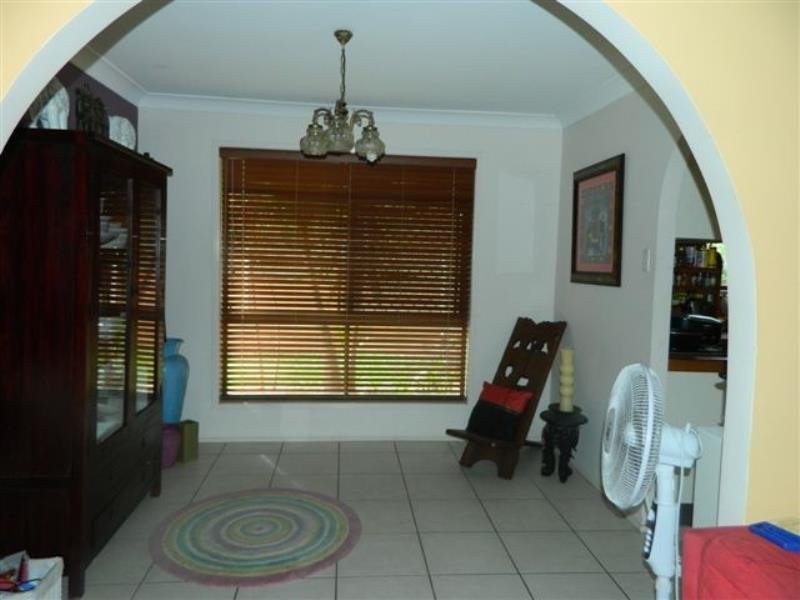 2 Lackeen Street, Everton Park QLD 4053