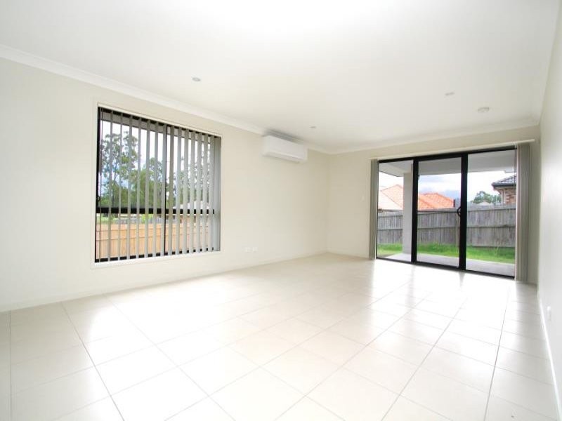 2 Bulmer Street, Bellbird Park QLD 4300