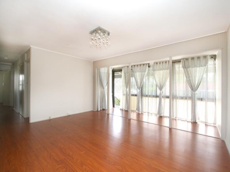 5 Benaud Street, Macgregor QLD 4109