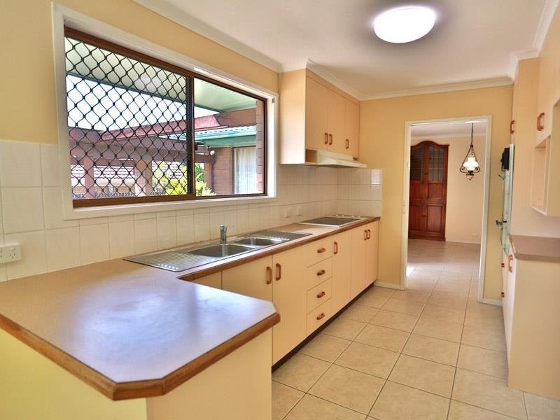 11 Lemore Street, Boondall QLD 4034