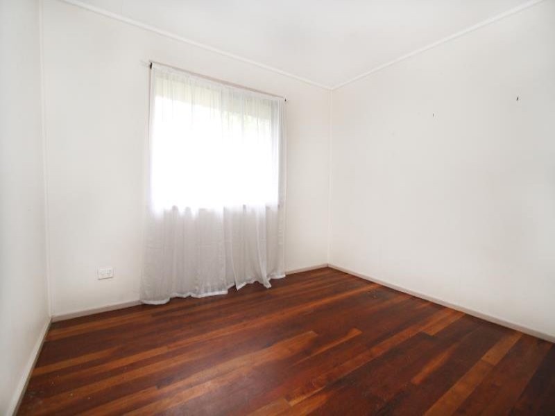 40 Eridani Avenue, Kingston QLD 4114
