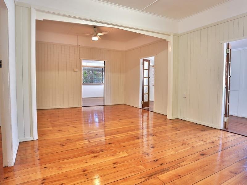 32 Camden Street, Albion QLD 4010