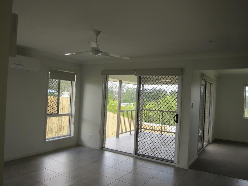 54 Whitmore Crescent, Goodna QLD 4300