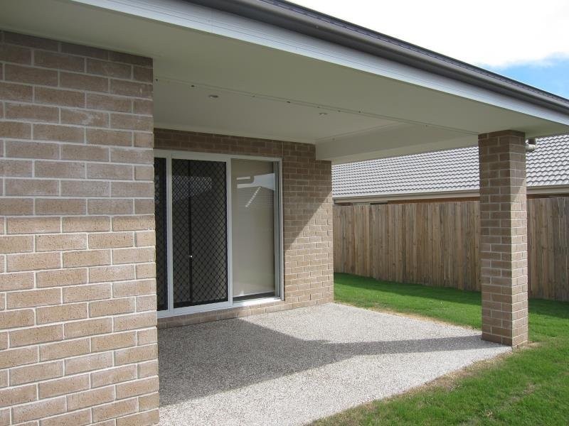 17 Waterhouse Drive, Willow Vale QLD 4209