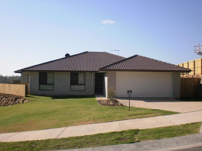 21 Mc Carthy Crescent, Goodna QLD 4300
