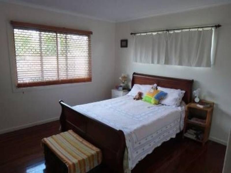 4 Mugara Street, Chermside West QLD 4032