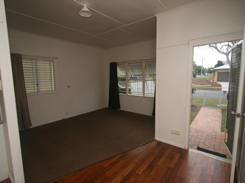 38 Sheehan Street, Kallangur QLD 4503