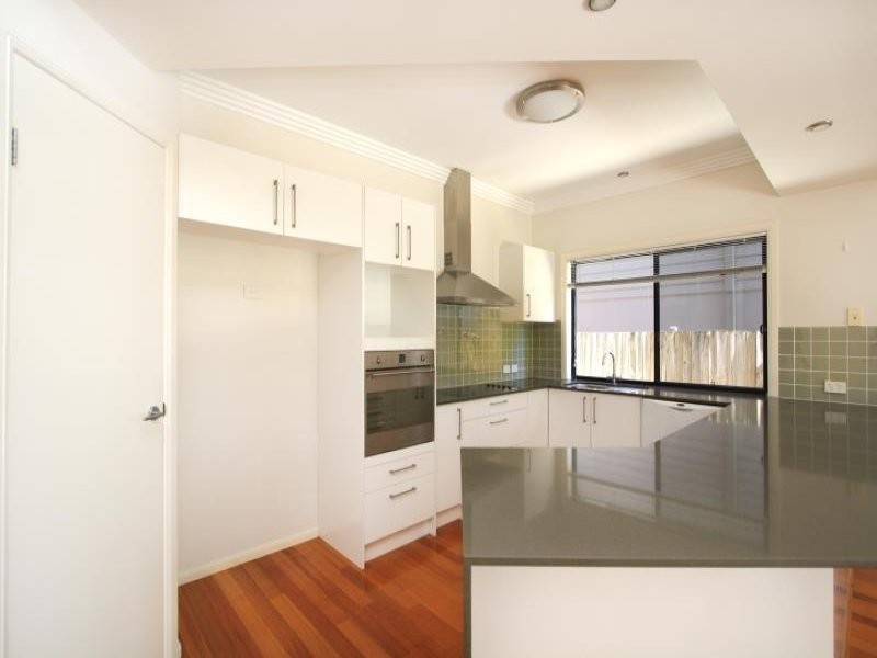 132 Mcilwraith Avenue, Norman Park QLD 4170