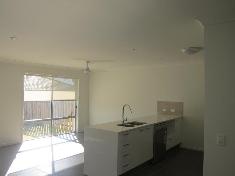 8A Pinevale Place, Mango Hill QLD 4509