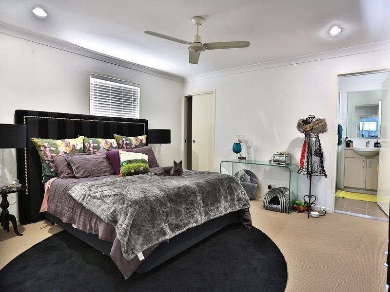 2/47 Lovegrove Street, Zillmere QLD 4034
