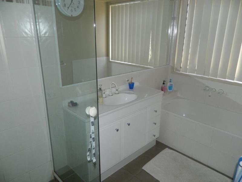 9 Latona Street, Warner QLD 4500