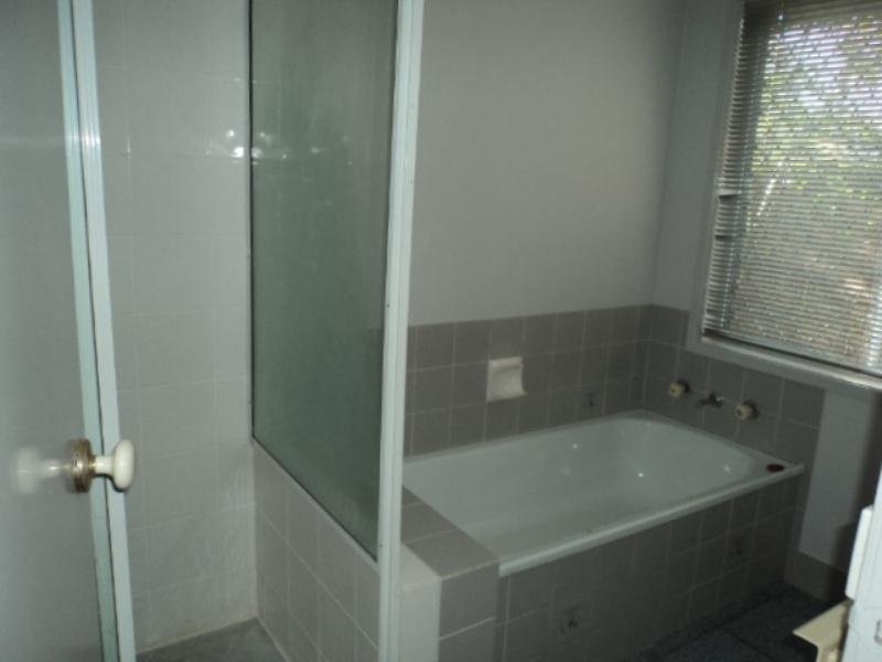 18 Rue Montaigne, Petrie QLD 4502