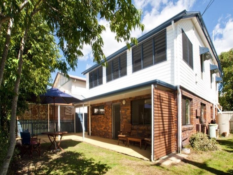 45 Perkins Street, Sandgate QLD 4017