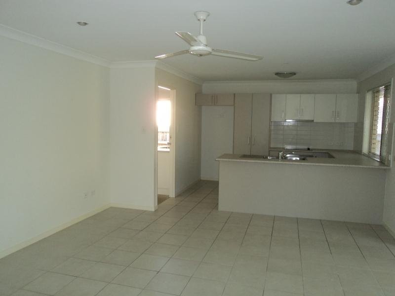 8F Shepherd Street, Brighton QLD 4017