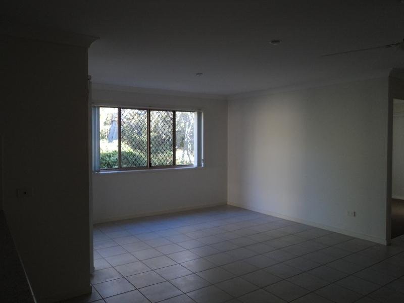 8F Shepherd Street, Brighton QLD 4017