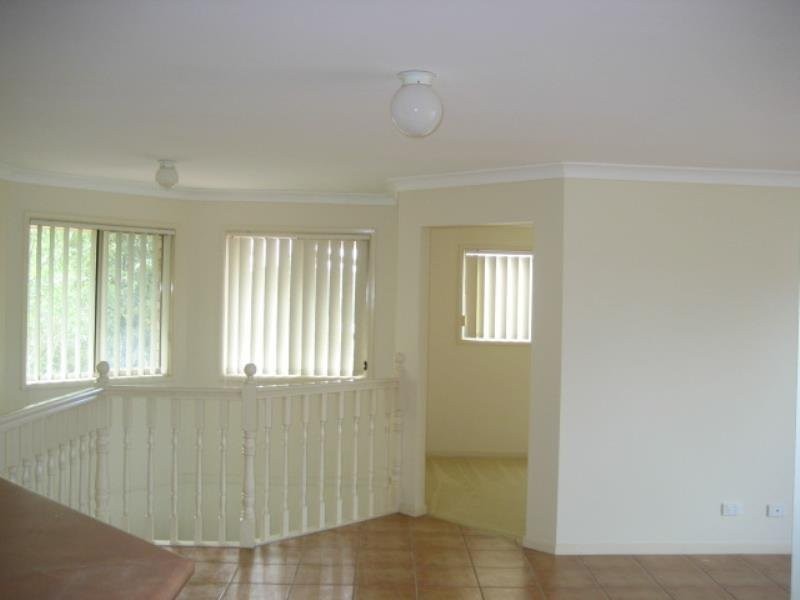 10 Wade Court, Shailer Park QLD 4128