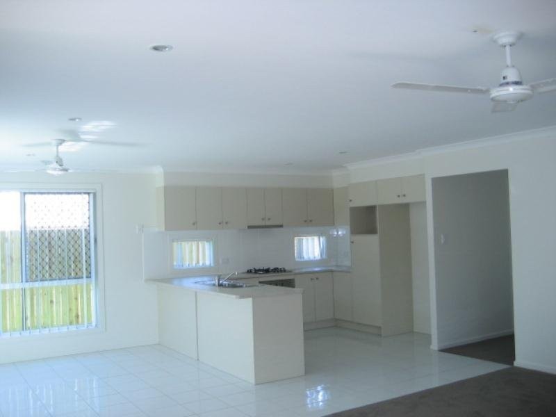 42 Huntley Crescent, Redbank Plains QLD 4301