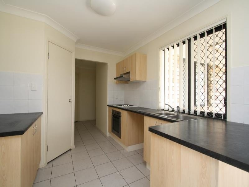 4 Lahore Street, Crestmead QLD 4132