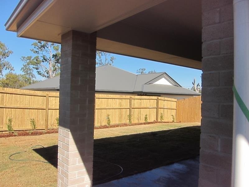 87 Francesca Drive, Augustine Heights QLD 4300